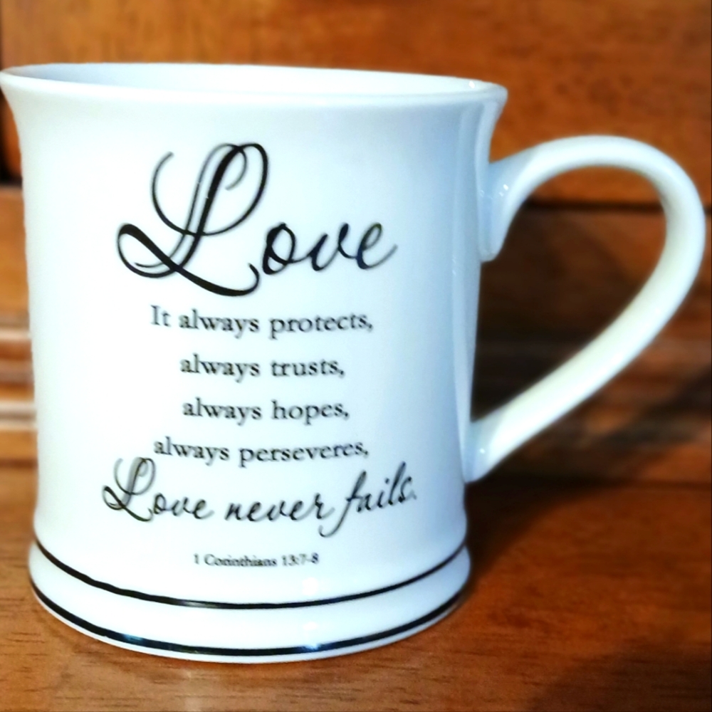 Bible Verse Mug "Love"